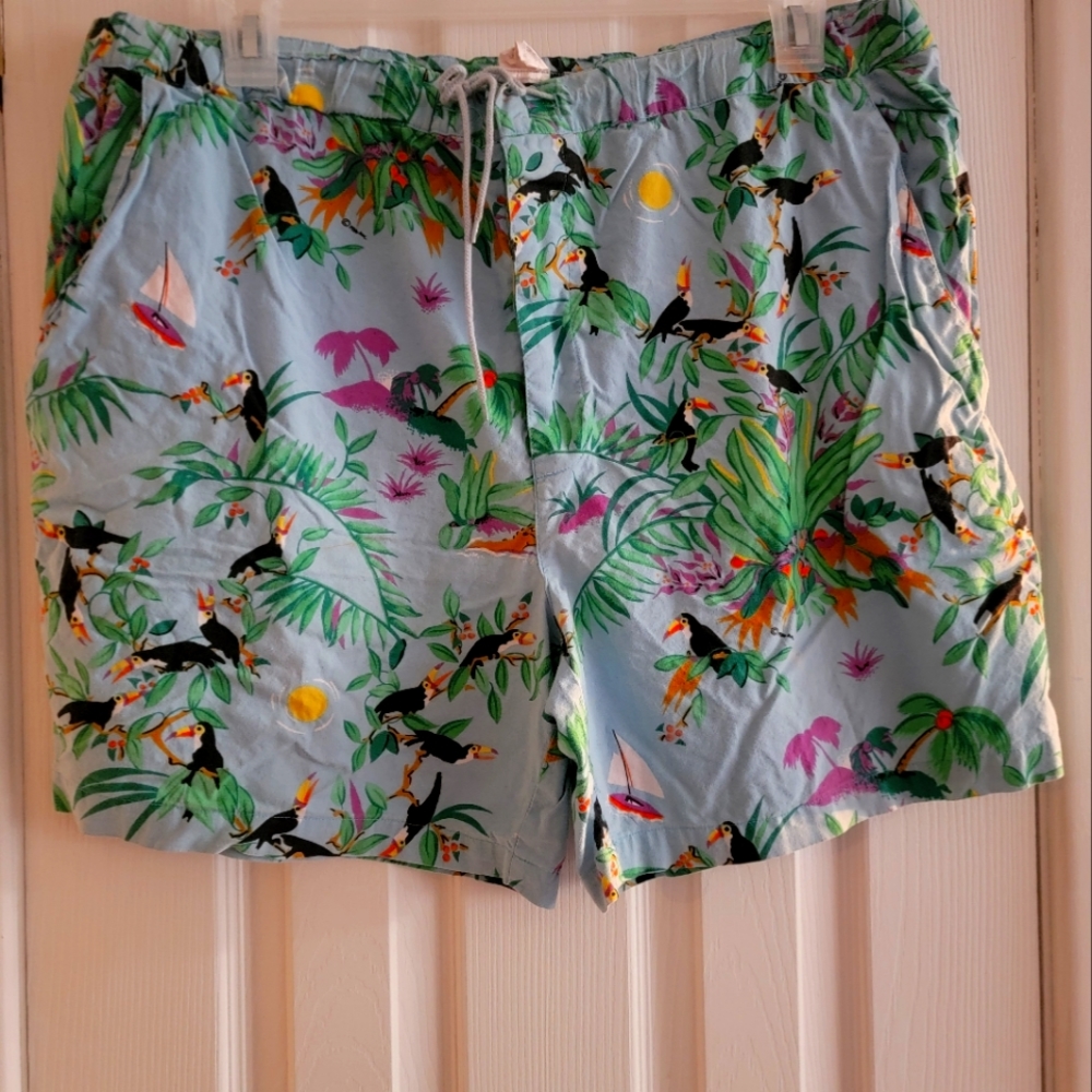 Men's Toucan Country shorts sz. XL